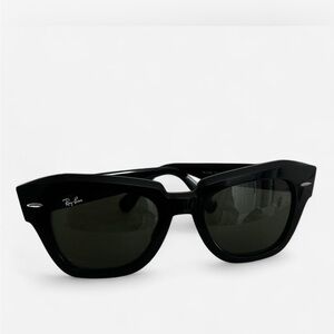 Ray-Ban Classic Black Sunglasses